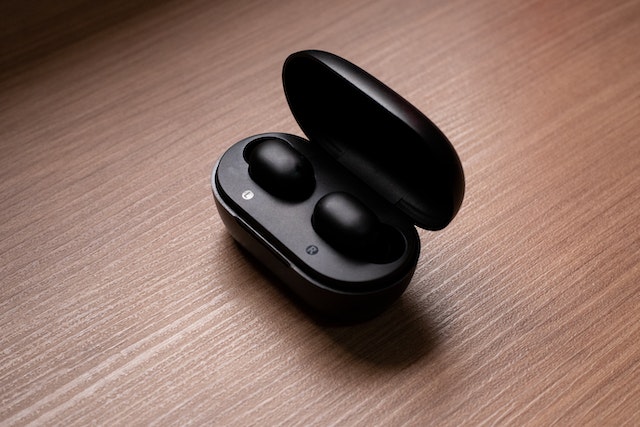 Best Wireless Earbuds Under $100