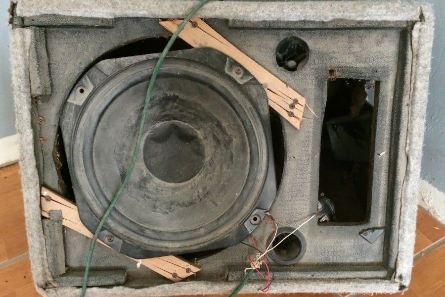 How Do You Tell If a Subwoofer is Blown - Featured Image