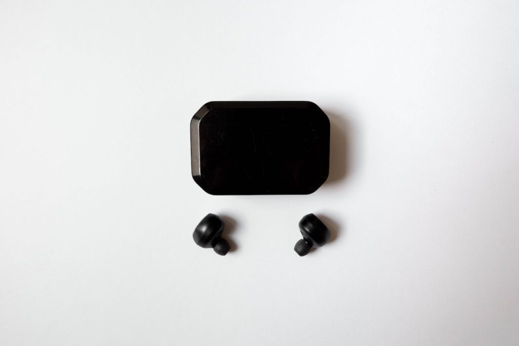 Wireless Earbuds under $100 - Buying Guide