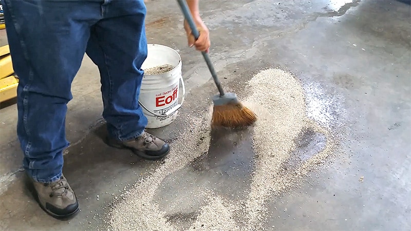 Cover the Engine Degreaser with Kitty Litter