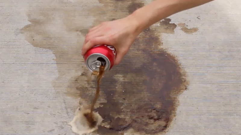 How to remove oil stains from concrete with Coca Cola