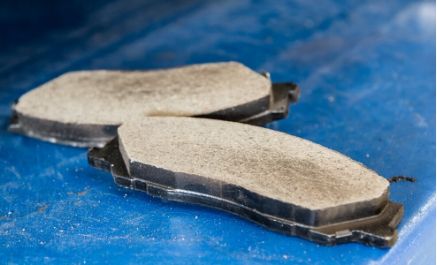 fiber on brake pad