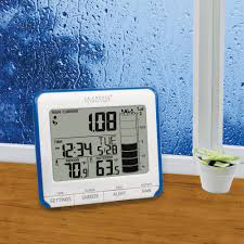 La Crosse Technology digital rain gauge